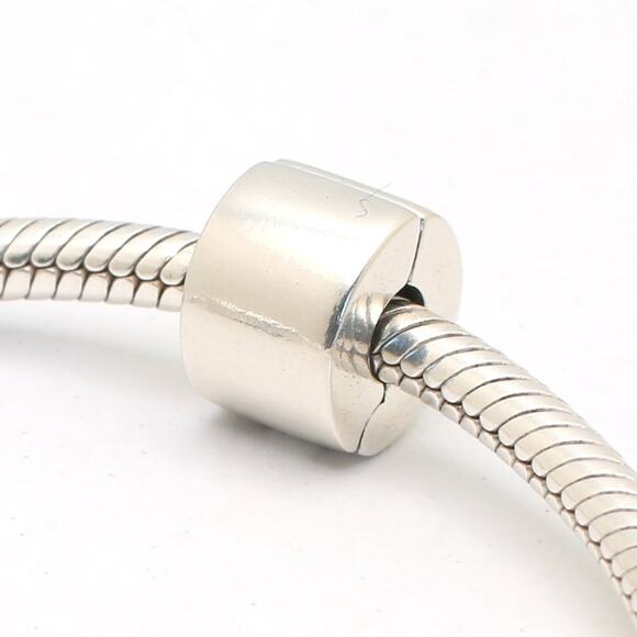 Authentic PANDORA Smooth Plain Clip - Picture 1 of 11